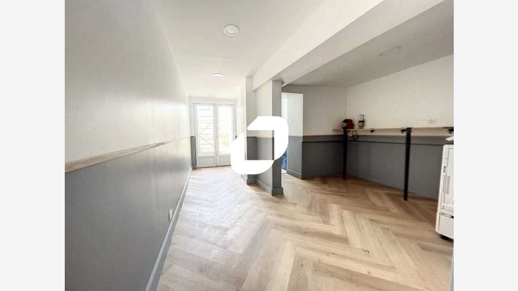 Vente Bureaux 150m² Pontoise