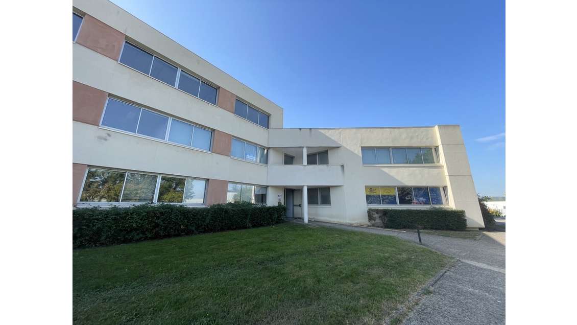 Vente ensemble de bureaux 100m² à Agen Agropole 