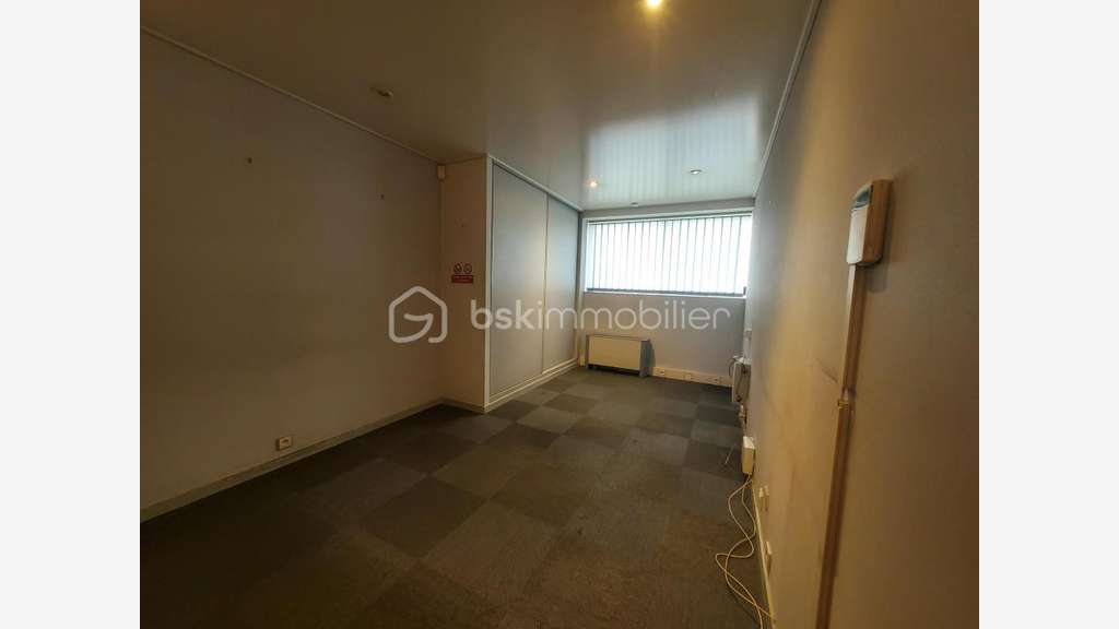 Vente bureaux et open space 140m² à Estillac