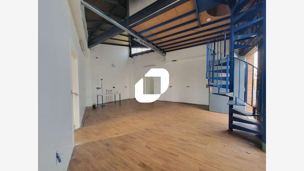 Vente Bureaux 140m² Evry courcouronnes