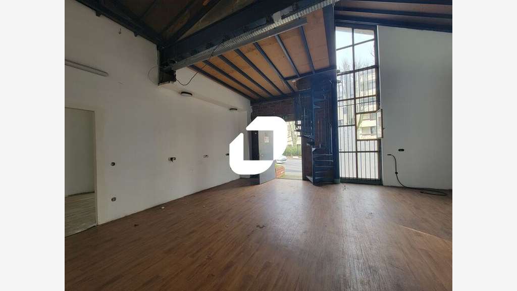 Vente Bureaux 140m² Evry courcouronnes
