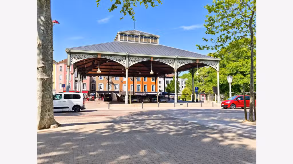 Vente bureaux meublés de 293m² au centre de Foix