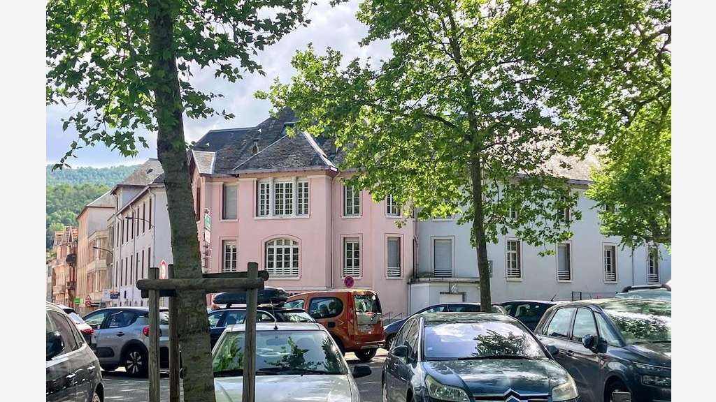 Vente bureaux meublés de 293m² au centre de Foix
