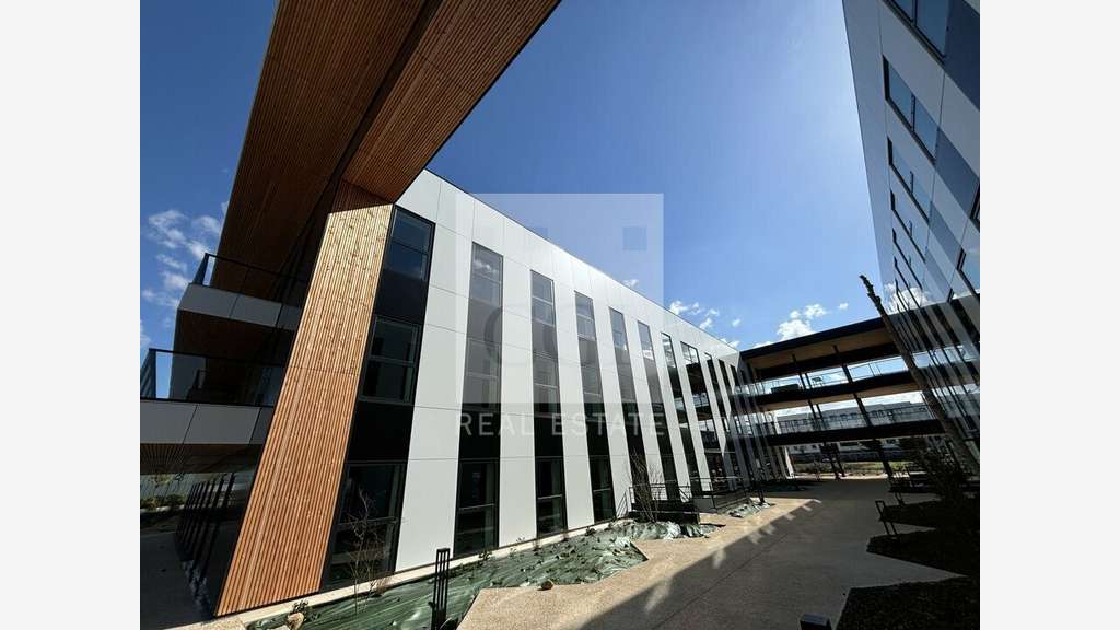 Vente bureaux neufs de 4552m² à Genas parc Everest