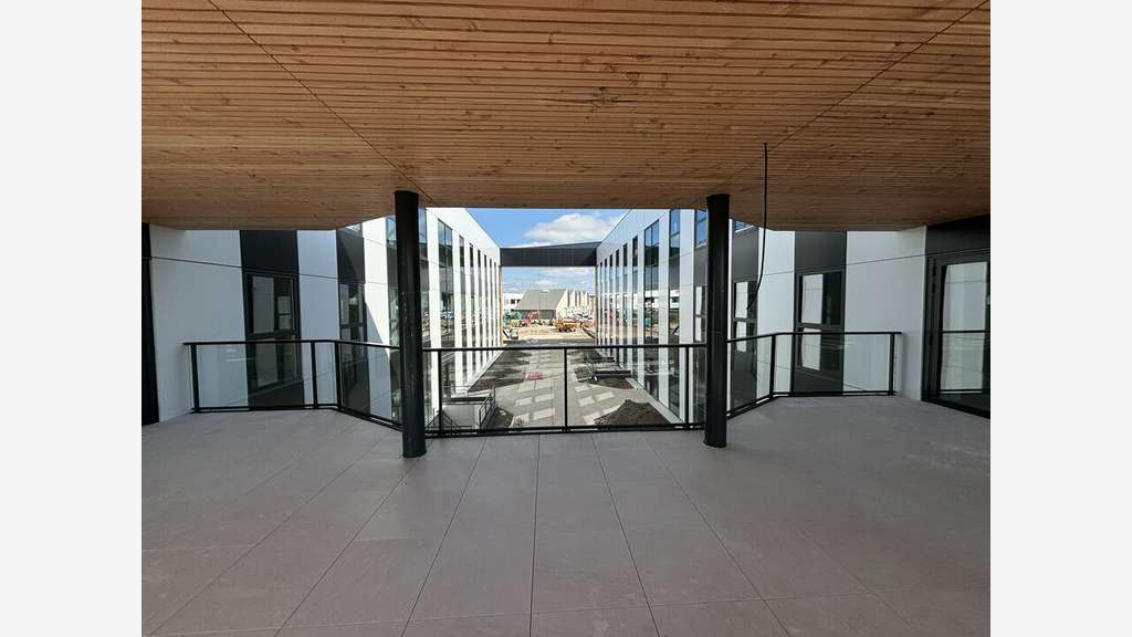 Vente bureaux neufs de 4552m² à Genas parc Everest