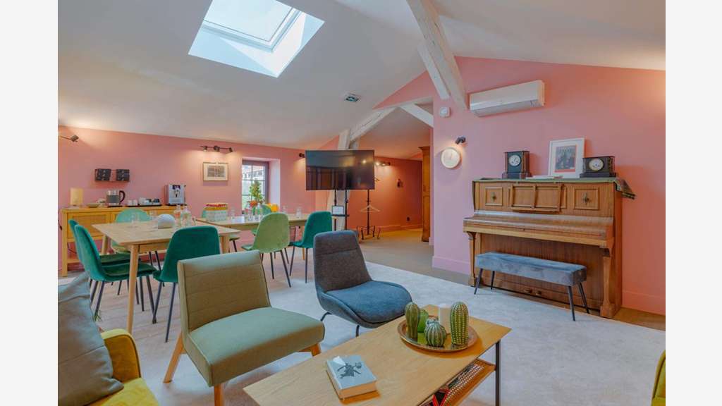 Vente bureaux 102m² propriété de caractère Genas 
