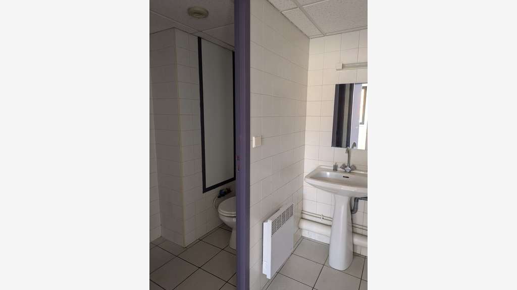 Bureaux 245m² + parkings à vendre à Grenoble (38) 