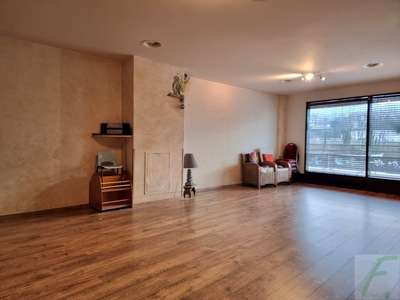 Vente local pro 79m² normes BBC à Grésy-sur-Aix