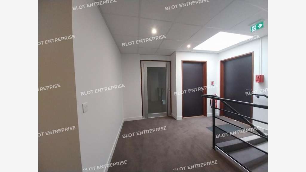 Vente plateau de bureaux 296m² PMR à Guérande