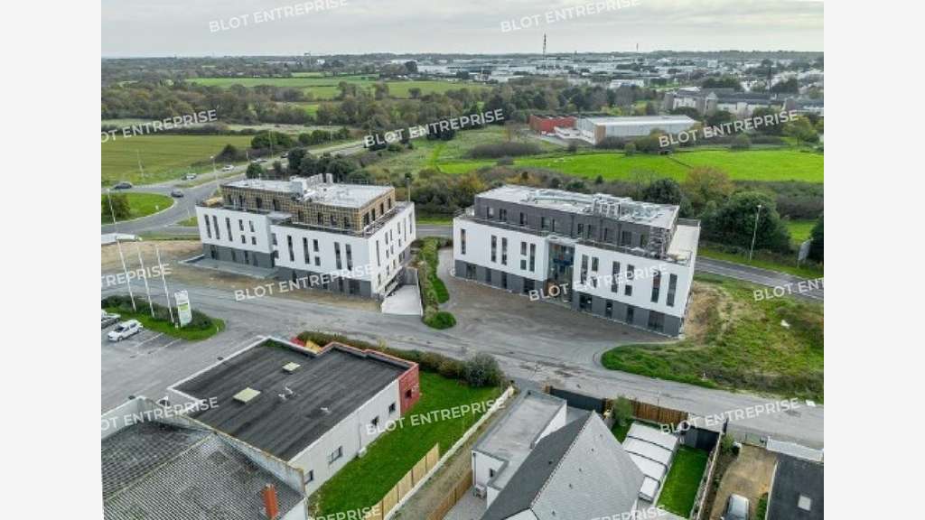 À vendre bureaux 250m² R+3 à l'Est de Guérande