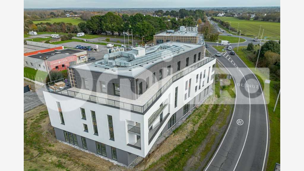 A vendre bureaux neufs PMR de 120m² à Guérande