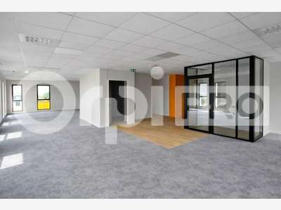 A vendre bureaux neufs PMR de 120m² à Guérande