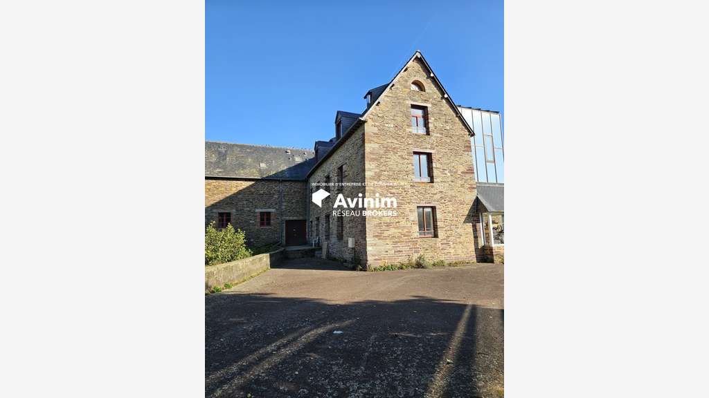 Bureaux de caractère 825m² à vendre à Guichen