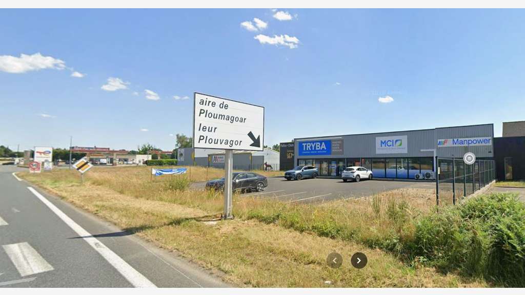 INVESTISSEURS Murs locataire en place bordure RN12