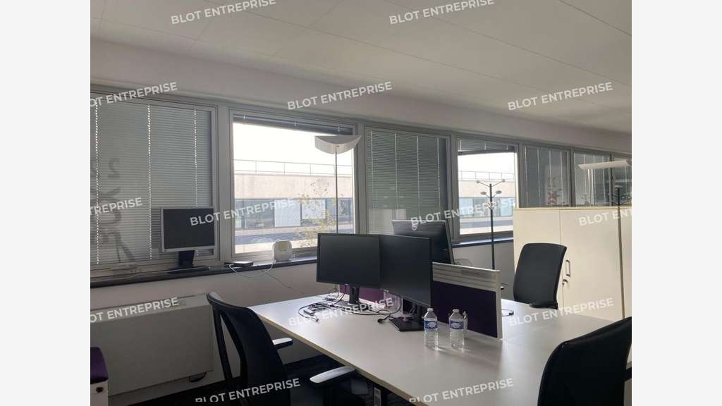 A vendre à louer immeuble neuf Guipavas Prat Pip
