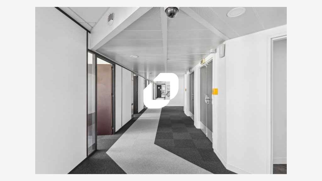 Vente Bureaux 327m² Guyancourt