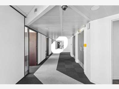 Vente Bureaux 327m² Guyancourt