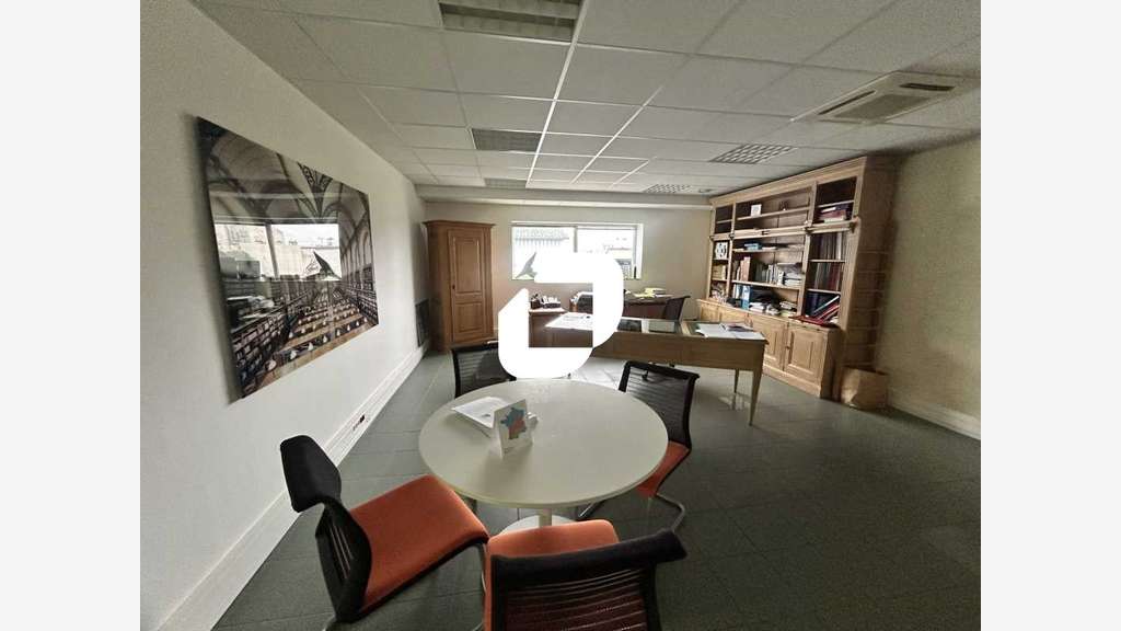 Vente Bureaux 1381m² Houilles