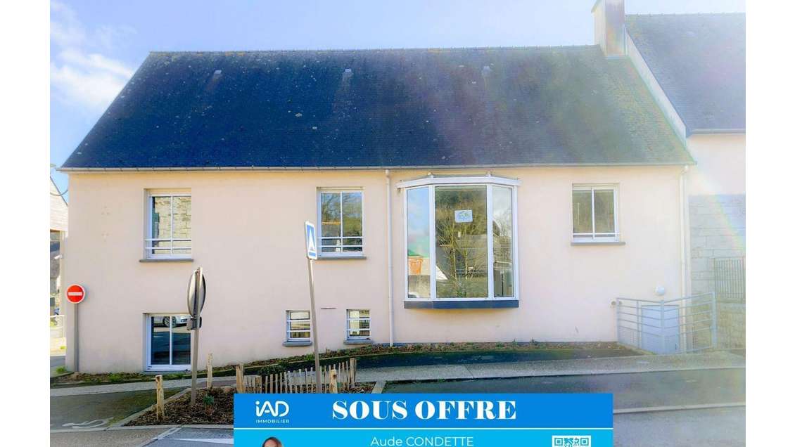 Vente bureaux 220m² à Jugon-Les-Lacs centre