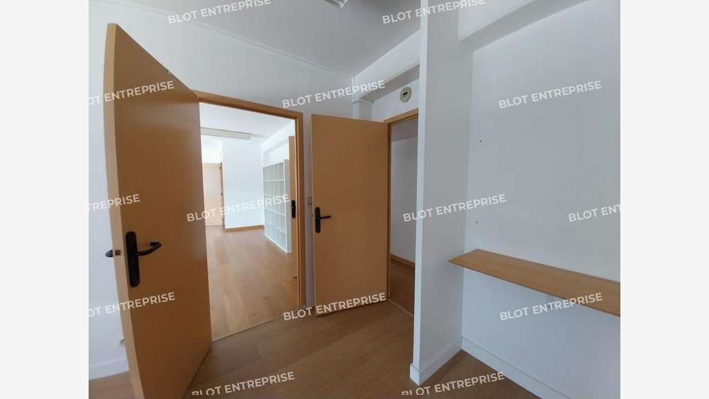À VENDRE - BUREAUX - 135 M² - LA BAULE ESCOUBLAC