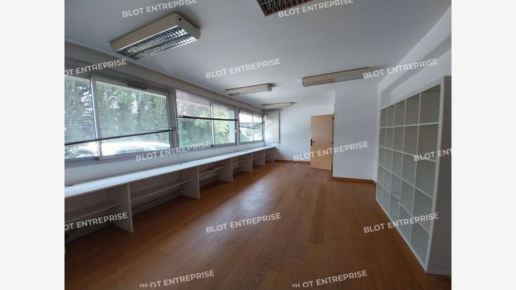 À VENDRE - BUREAUX - 135 M² - LA BAULE ESCOUBLAC