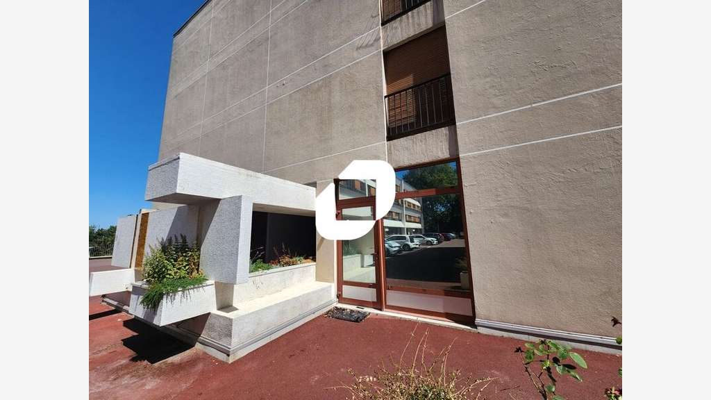 Vente Bureaux 106m² La celle saint cloud
