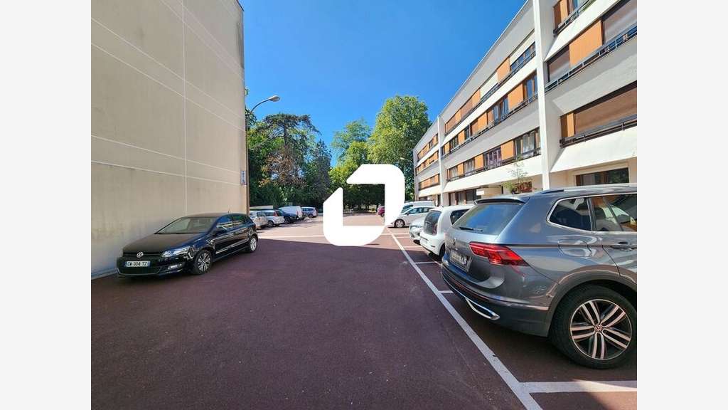 Vente Bureaux 106m² La celle saint cloud