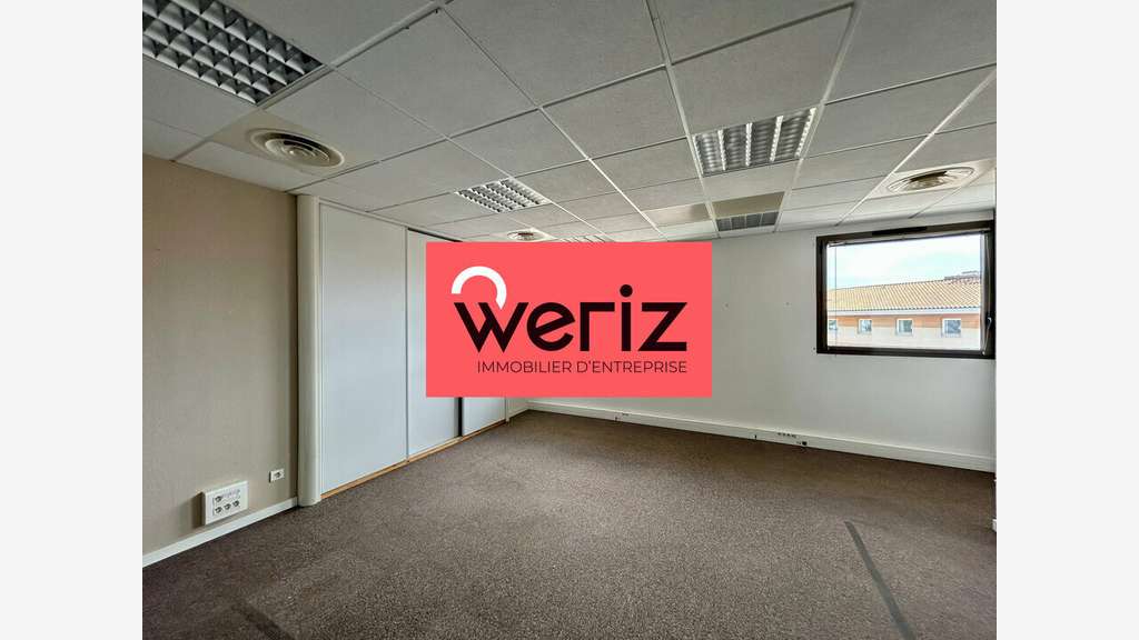 AV bureau 207m² en dernier étage La Ciotat Athélia