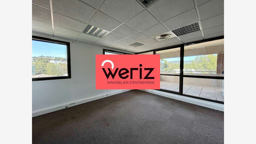 AV bureau 207m² en dernier étage La Ciotat Athélia