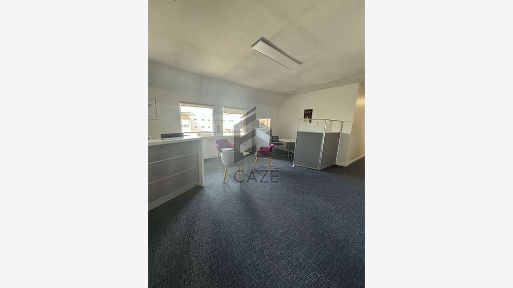 A vendre bureaux 490m² à La Rochelle face gare