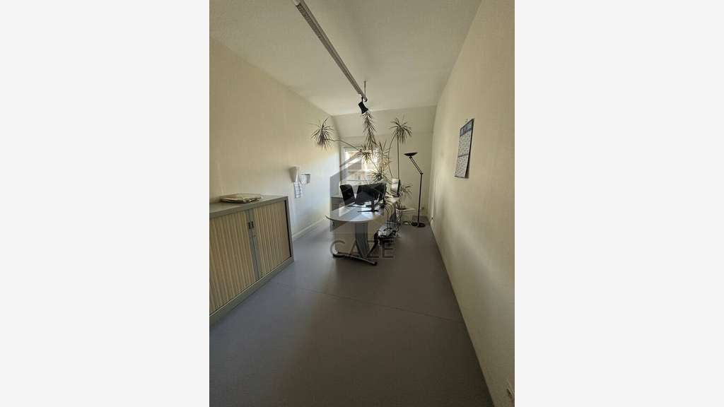 A vendre bureaux 490m² à La Rochelle face gare