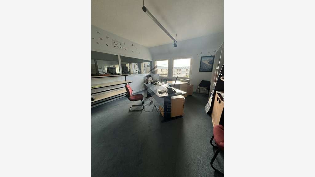 A vendre bureaux 490m² à La Rochelle face gare