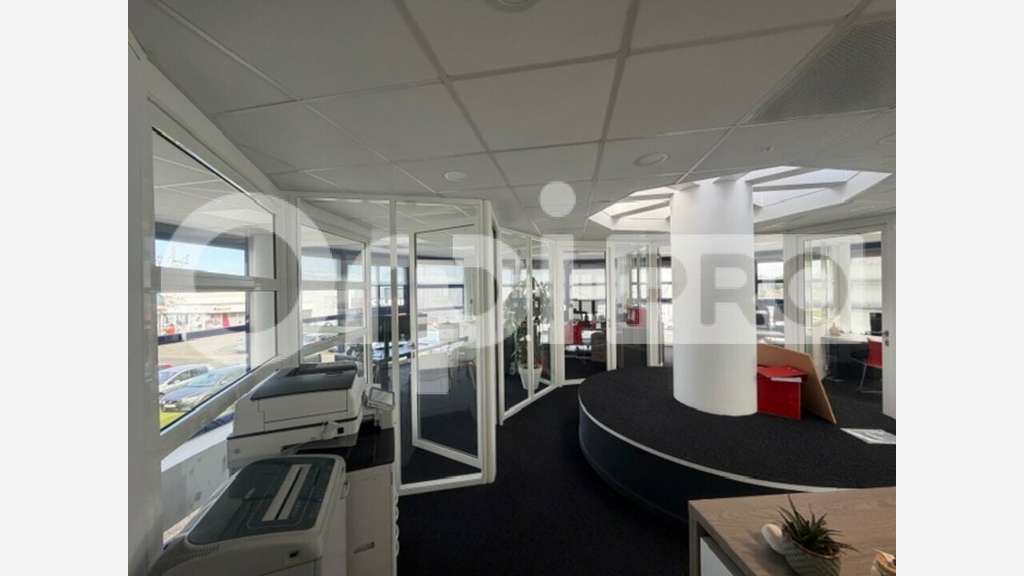Bureaux de 180m² à vendre à La Rochelle prox mer