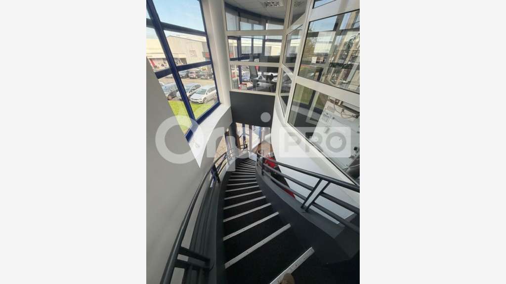 Bureaux de 180m² à vendre à La Rochelle prox mer