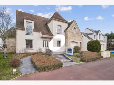Vente Bureaux 178m² La ville du bois