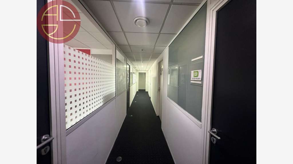A vendre bureaux 194m² R+1 à Labège
