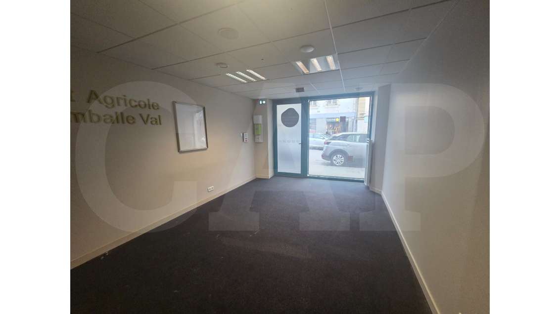 A vendre bureaux 287m² en centre-ville de Lamballe