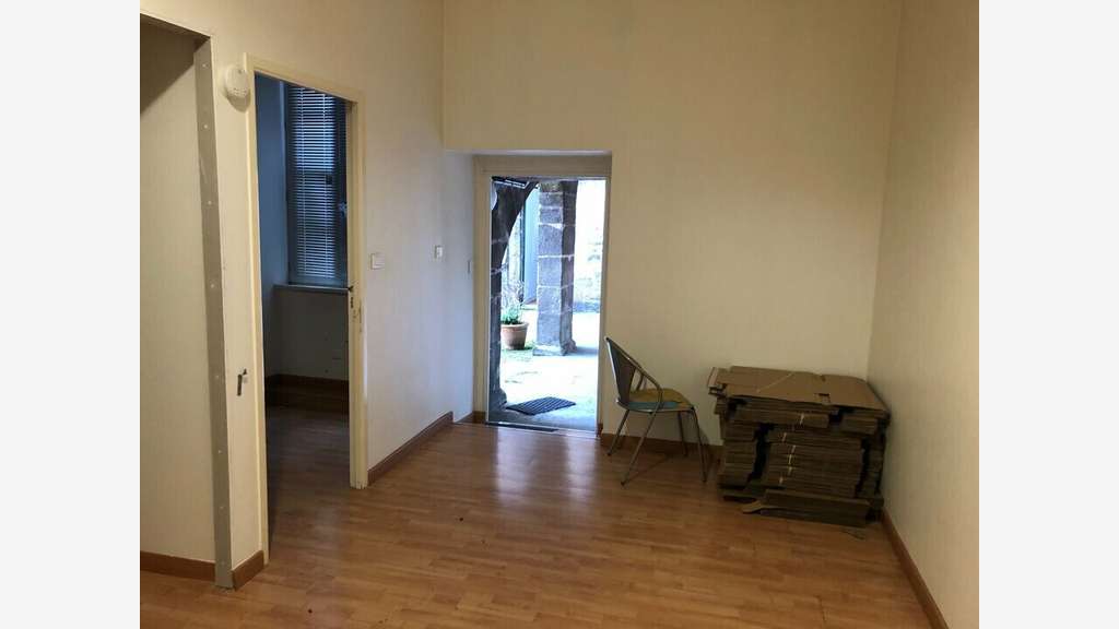 A vendre bureaux 141m² empl N°1 Landerneau centre 