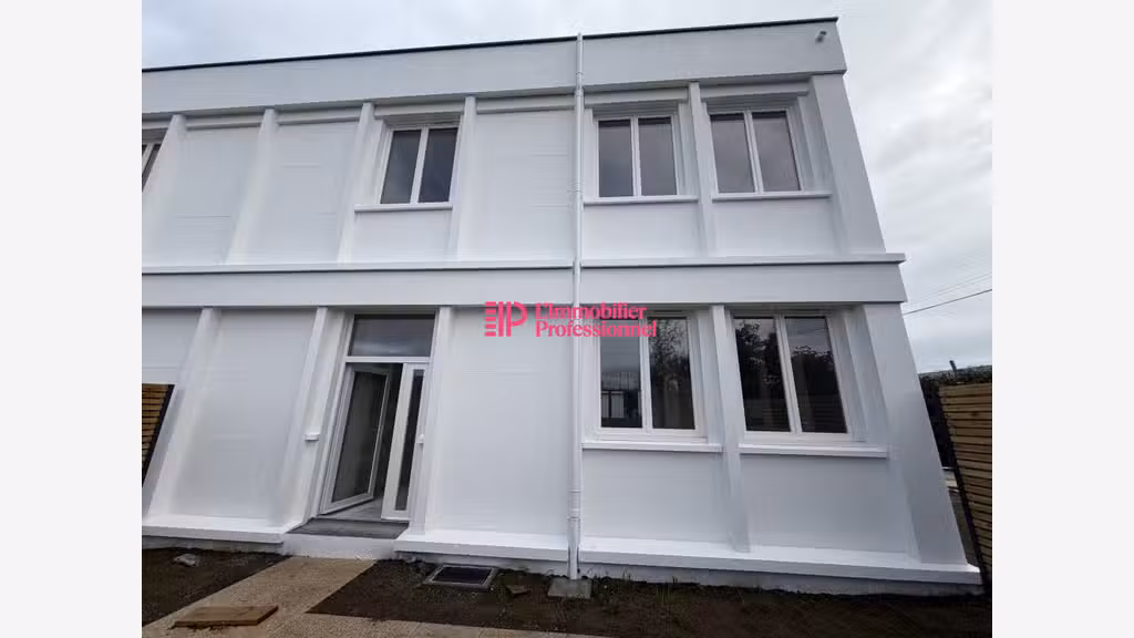AV bureaux 85m² dans zone dynamique Lanester