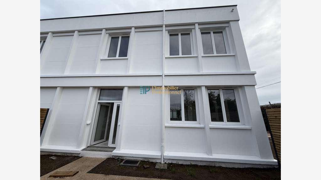 AV bureaux 85m² dans zone dynamique Lanester