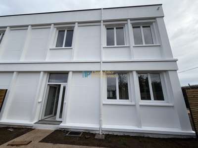 AV bureaux 85m² dans zone dynamique Lanester