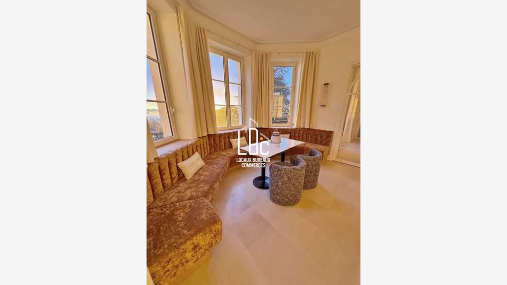 Bureaux spacieux et modernes à vendre Le Cellier