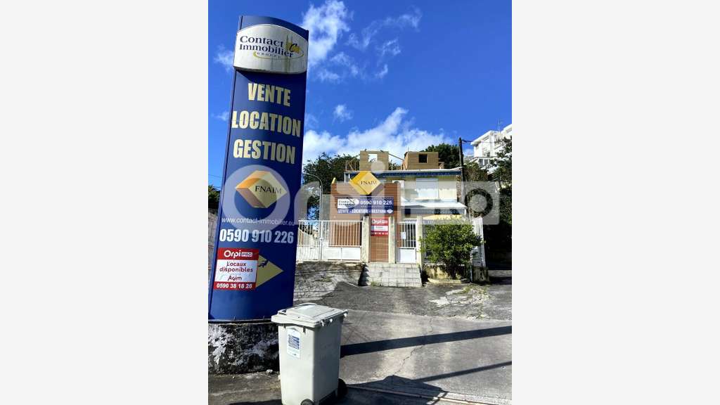 A vendre bureaux 120m² Le Gosier Bas du Fort