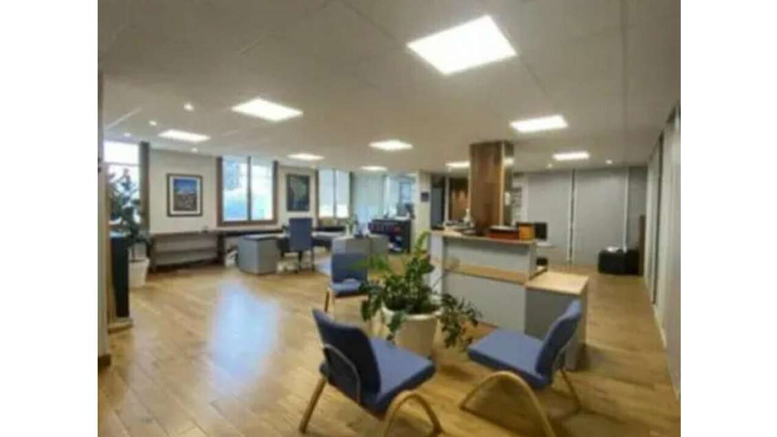 AV bureaux 211m² bel emplacement au Havre