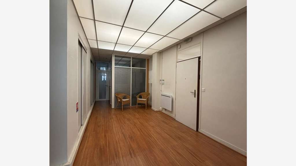 À vendre – Bureaux de 59 m² dans le quartier de la