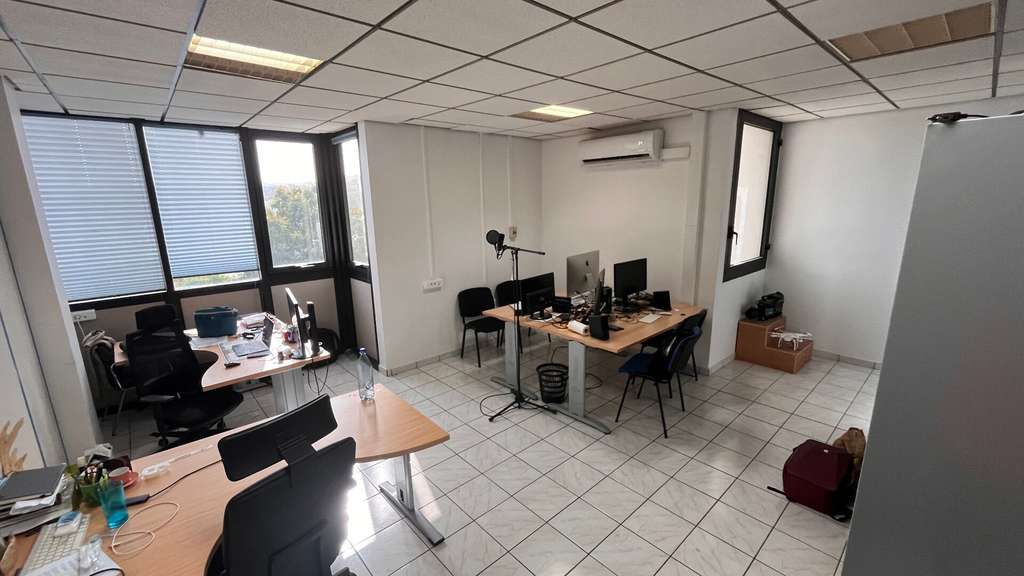 Vente bureaux de 114m² au 2ème étage Le Lamentin