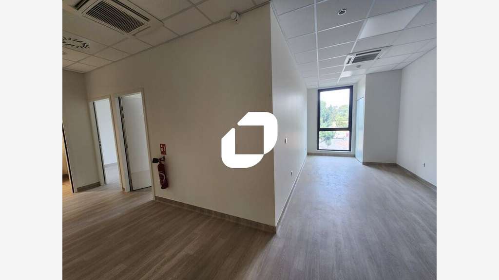 Vente Bureaux 79m² Le port marly