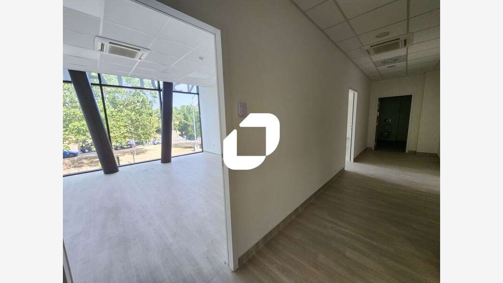 Vente Bureaux 79m² Le port marly
