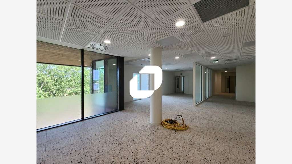 Vente Bureaux 79m² Le port marly