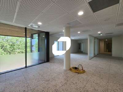 Vente Bureaux 79m² Le port marly